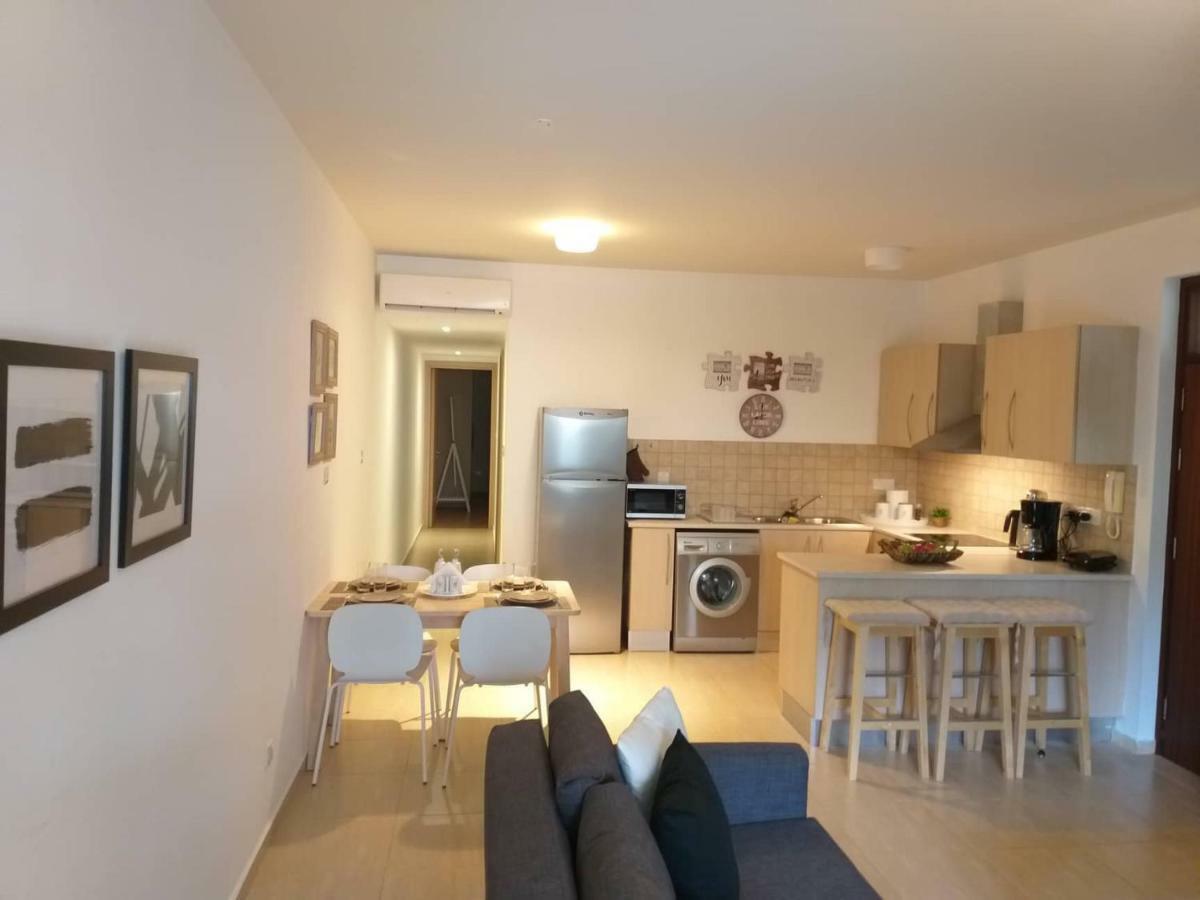 Horizon Luxury Apartment Oroklini Eksteriør bilde