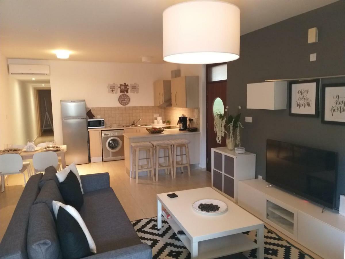 Horizon Luxury Apartment Oroklini Eksteriør bilde
